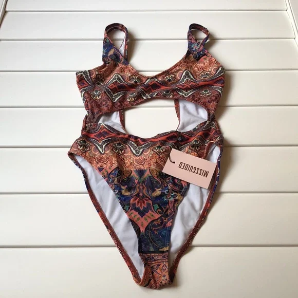 NWT missguided one piece Paisley  cut out Swimsuit - Picture 4 of 13